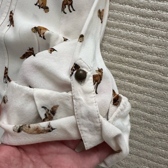 Red Camel Cream Fox Animal Print Blouse medium - Picture 3 of 6